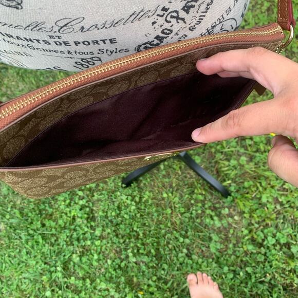 NWOT Coach Crossbody monogrammed purse with adjustable strap - Picture 8 of 14